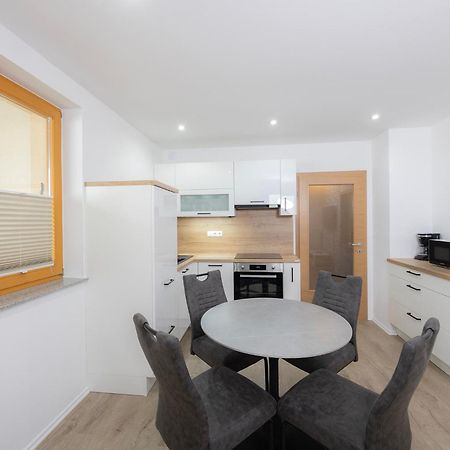 Apartment Arnika كْرانْيِسكا غورا المظهر الخارجي الصورة
