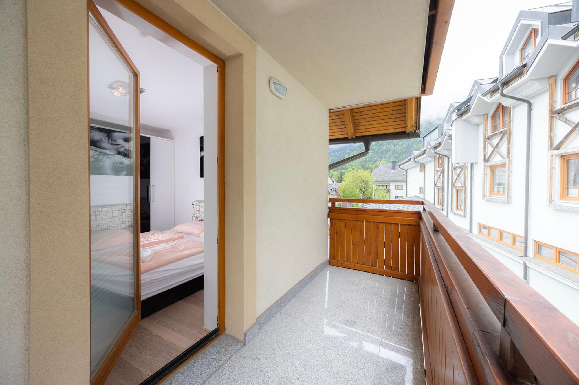Apartment Arnika كْرانْيِسكا غورا المظهر الخارجي الصورة